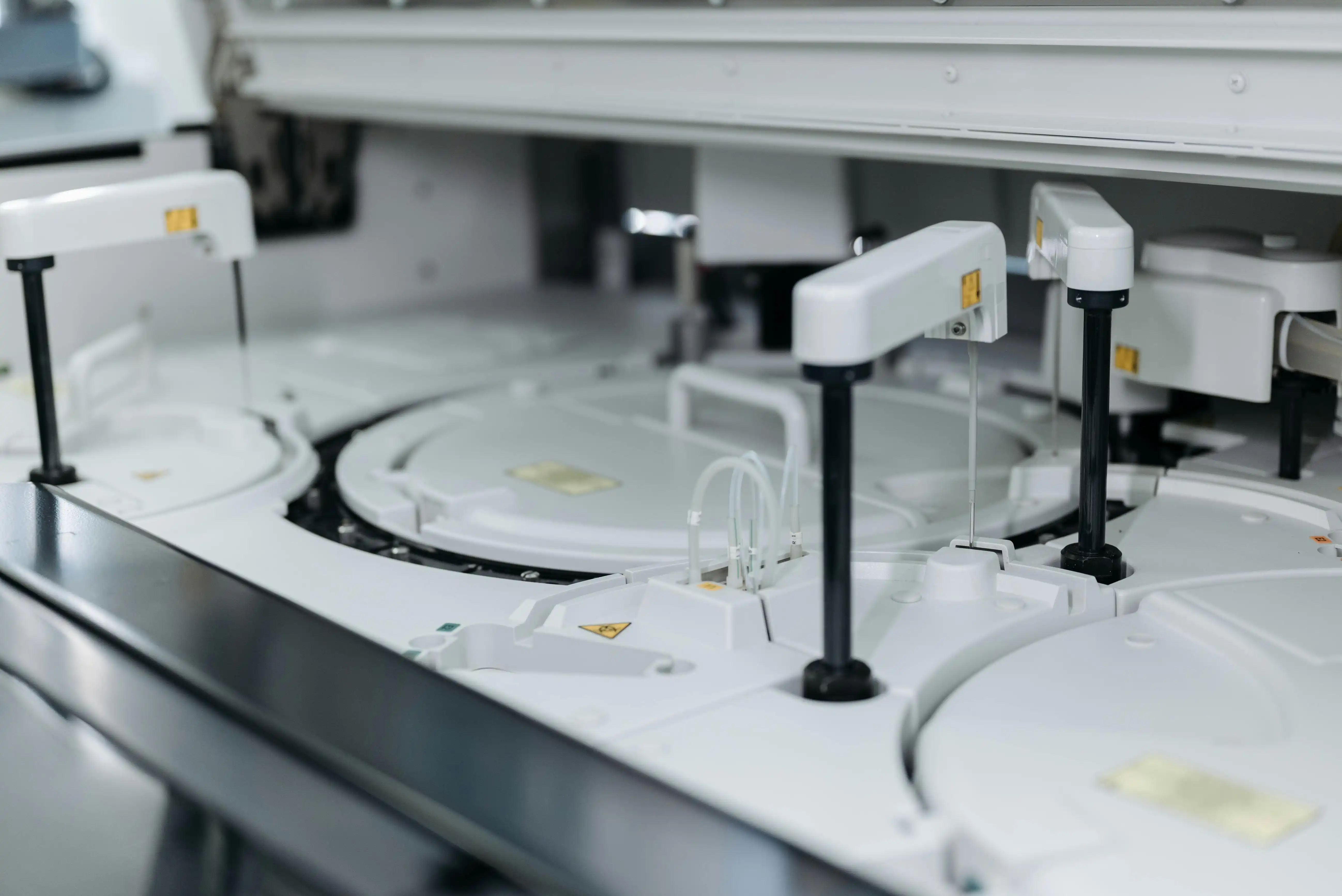 Automate d'analyses biochimiques — Laboratoire Rabat