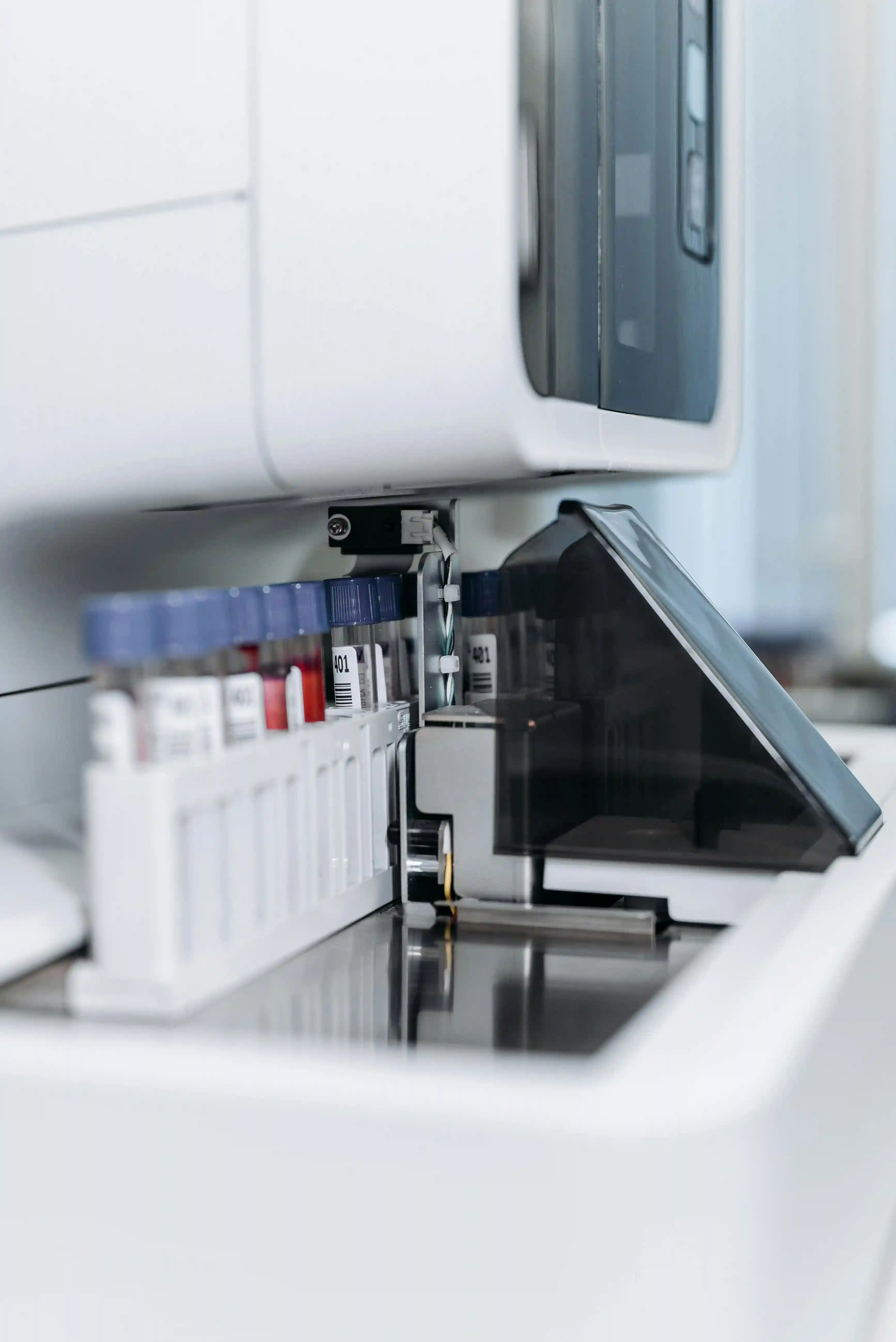 Tubes d'analyses hématologiques — Laboratoire Rabat